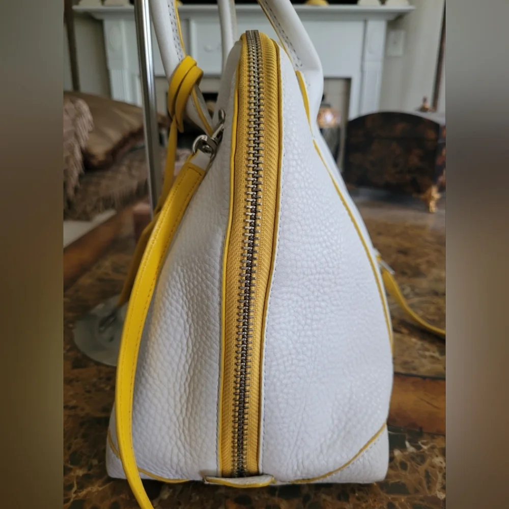 Coach White and Yellow Women's Bag - Picture 3 of 11